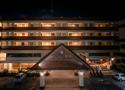 Baumanburi Hotel Patong – Foto 11